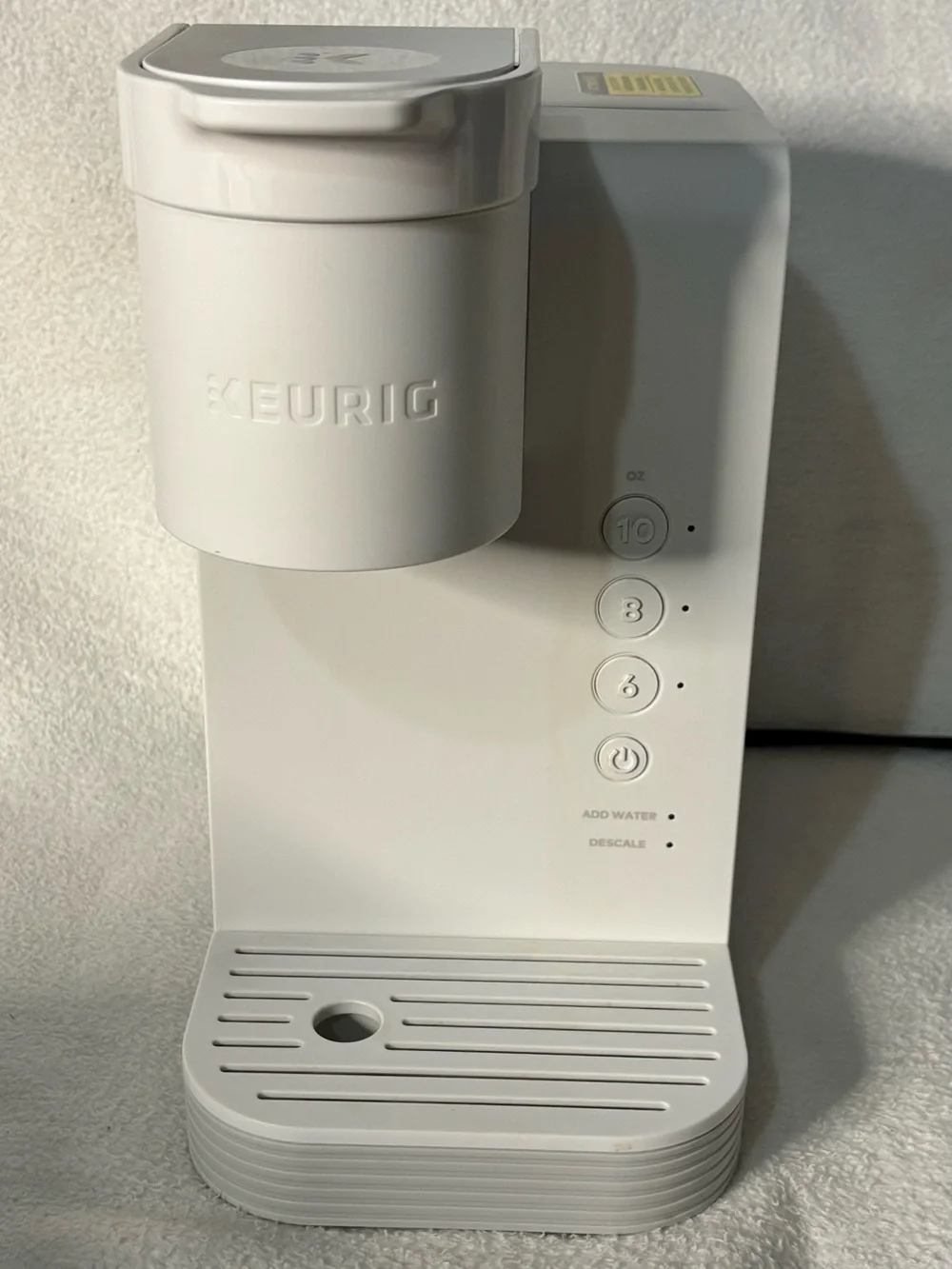 Keurig White Single-Serve Coffee Maker with Blue Indicator Lights